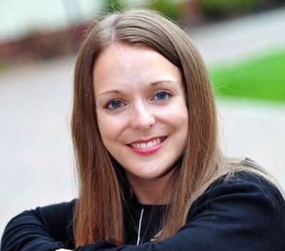 صورة السيلفي تنقذ حياة شابة من مرض السرطان