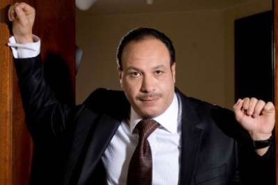  بالصور .. ظهور "خالد صالح" تثير الجدل ليلة عزائه