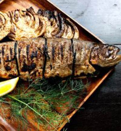  وصفة سهلة لعمل سمك محشي !!
