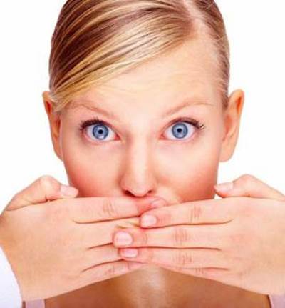  نصائح بسيطة لتجنب رائحة الفم الكريهة