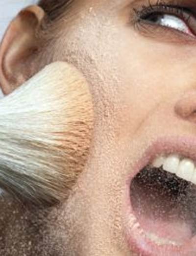  7 مواد كيميائية فى مستحضرات التجميل يمكنها تدمير الجلد 