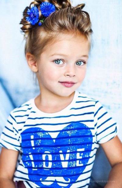 شاهد "الموديل" الصغيرة التي نشرت الإيرانية ماهلاغا جابري صورها