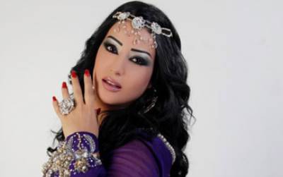  سمية الخشاب تعلن الحرب على فيفى عبده