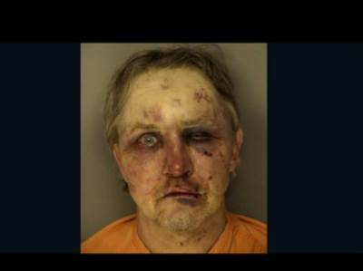 "علقة ساخنة" لرجل حاول التحرش بأمريكية