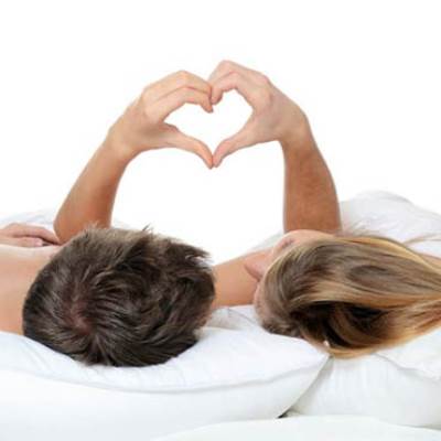 ربما لا تعلمين أن للعناق هذه الفوائد المدهشة .. اكتشفيها