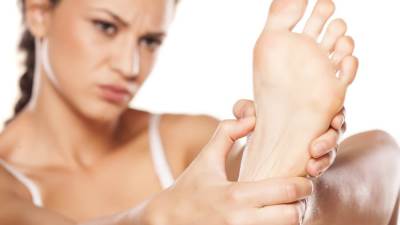 4 خطوات تخلصك من تكلسات القدم