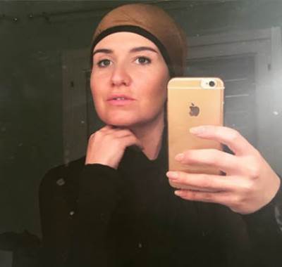  شاهد هنا شيحة بالحجاب .. وماكياج هادىء