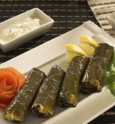 طريقة عمل طبخات ورق عنب سهلة