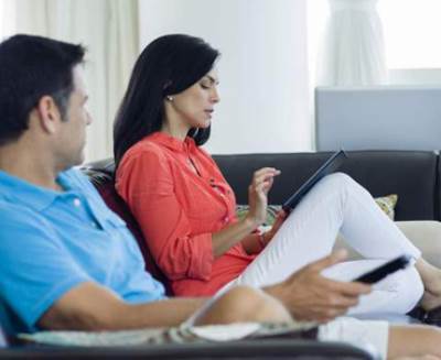 لماذا لا يمل الرجل من النظر إلى النساء؟