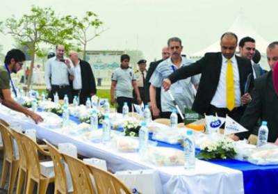 الإسكندرية تنظم أطول مائدة إفطار في العالم