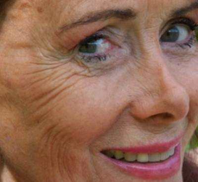 وفاة الممثلة والكاتبة البريطانية إليزابيث ماكلينان عن 77 عاما