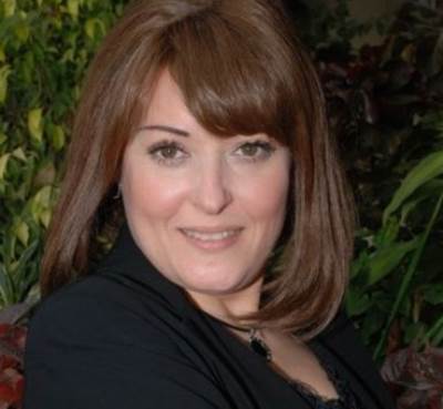  نهال عنبر: تشرب شيشة لأول مرة