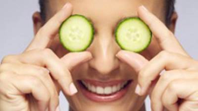 طرق العلاج بالخيار لجميع مشاكل العيون