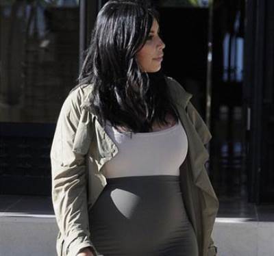  بالصور .. إطلالة لكيم كارداشيان تؤكد حملها .. وترد على إشاعة كذبها