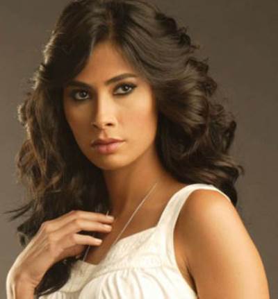 روبي تضع طفلتها الأولى في أميركا