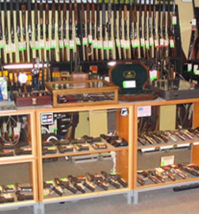 متجر أسلحة بفلوريدا يخفض أسعاره مقابل استخدام شفرة ترويجية باسم "مسلم"