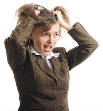 لماذا يصاب الشخص بهوس نزع الشعر وطرق العلاج؟