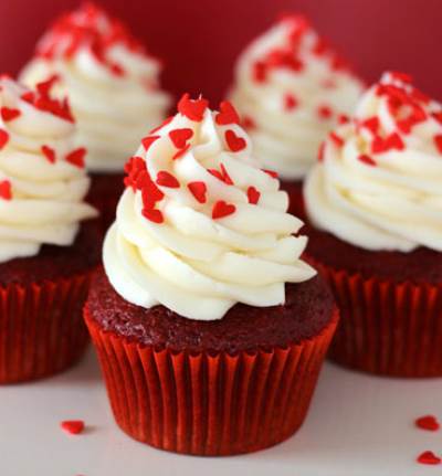 ريد فيلفيت كيك