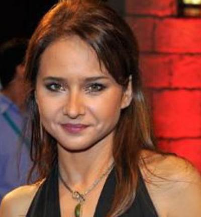 نيللي كريم : "تزوجت دون علم أهلي وعشت 11 سنة في نكد"