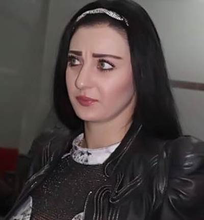 بالصور .. صافيناز تستعد لـ الكريسماس بـ "البيجاما"