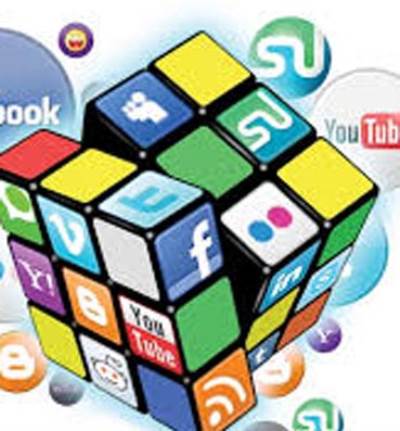 جرائم يرتكبها الوالدان في حق أبنائهم على مواقع التواصل الاجتماعي