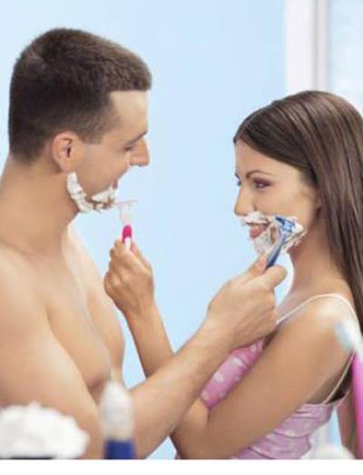 بخطوات بسيطة .. اجعلي زوجك يهتم بنظافته الشخصية