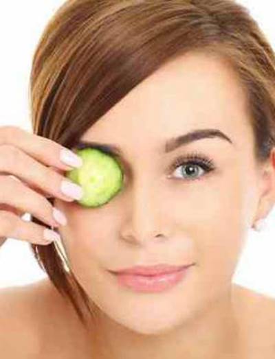 نصائح ذهبية لشدّ جفون العين طبيعياً