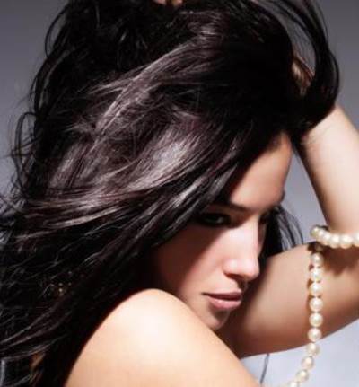 غريب لكن فعال .. جففى شعرك بالقهوة !!