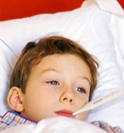 قواعد بسيطة لحماية طفلك من أمراض الصيف