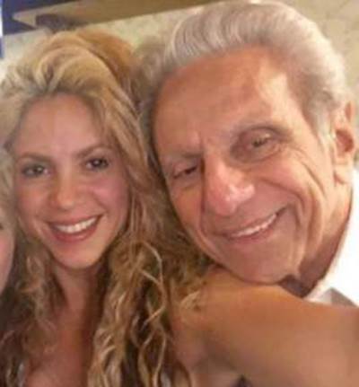 شاكيرا تحتفل بعيد ميلاد والدها الـ85  وتكشف عن أول صور له