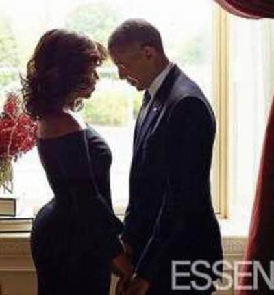 باراك وميشيل أوباما في صور حميمة