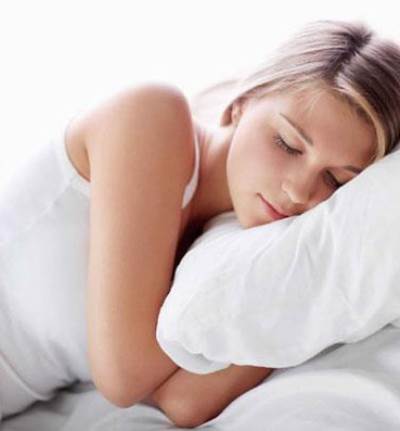 وضعيات غير صحية للنوم .. تجنبيها