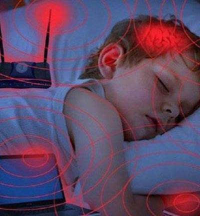 تعرفى على .. خطورة موجات الـ "واي فاي" على الصحة