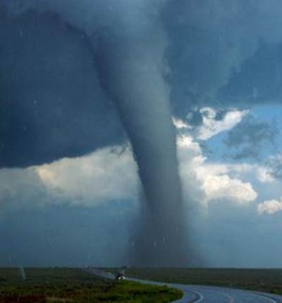 ولاية أميركية تتعرض لعاصفة نادرة