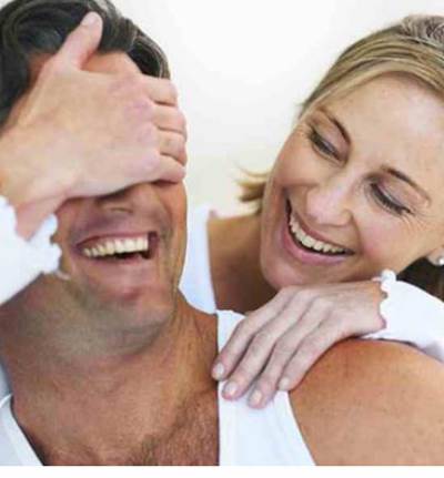 طرق لتحتفلي بحبك لزوجك بدون مناسبة