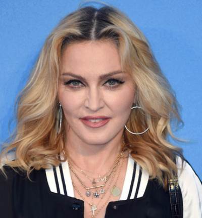 نجمات عالميات يكشفن تفاصيل تعرضهن للاعتداء الجنسي