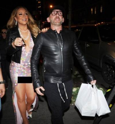 ملابس فاضحة لماريا كاري في موعد غرامي