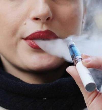 السجائر الإلكترونية .. تعرضك لسرطان الفم