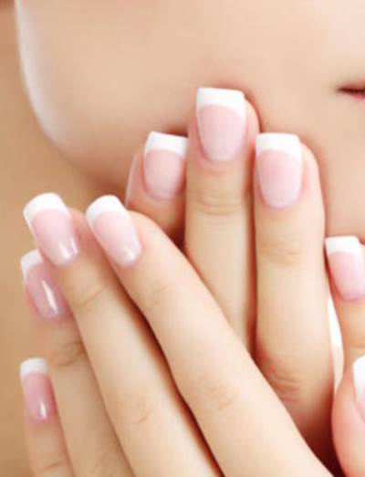 إستخدمي زيت الزيتون لأظافر جميلة