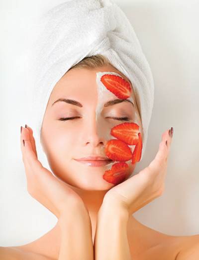 الفراولة لبشرة خالية من الشوائب