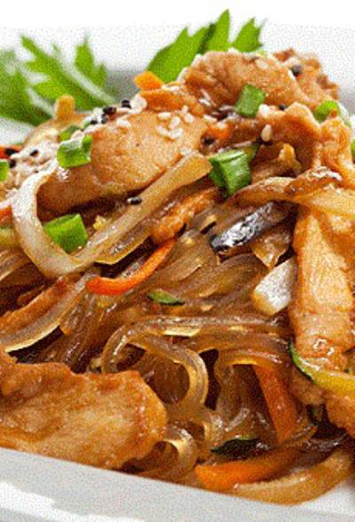 مكرونة مع الدجاج بنكهة الكاجون