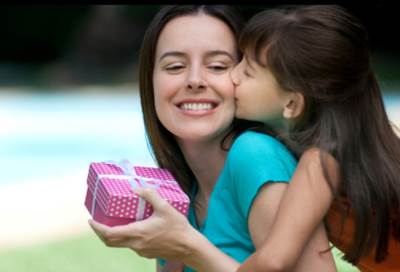 حقائق لاتعرفها عن الإحتفال بعيد الأم 