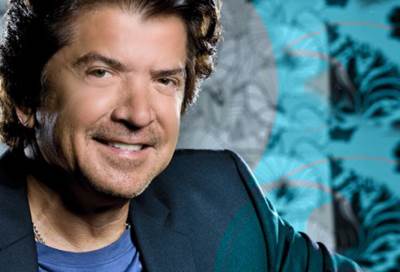 الرئيس الفلسطيني يمنح الجنسية الفلسطينية للفنان وليد توفيق