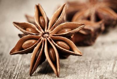 تعرفي على فوائد زيت اليانسون لشعرك