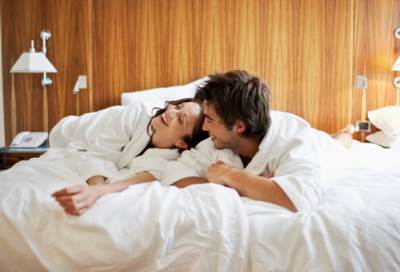 حتى لايخونك .. هذا مايريده زوجك منكِ؟