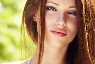 عادات يومية تصيبك بجفاف الشفاه