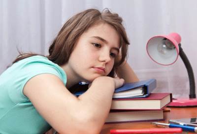 مراهقة تعاقب مغتصبها بنفسها ... والقاضي ينصفها بطريقة مؤثرة