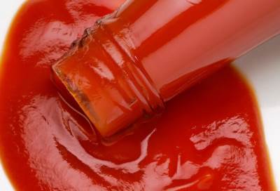 الكاتشاب يحتوي على هذا المكوّن الضار .. والكمية التي تأكلونها منه صادمة!