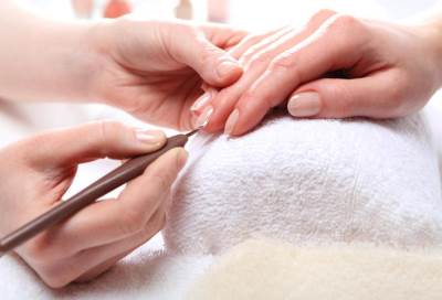 سر أظافر جنيفر لوبيز ونصائح لن تتوقّعيها