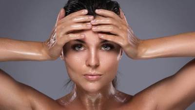 بشرتك دهنية ؟ شوفي السبب